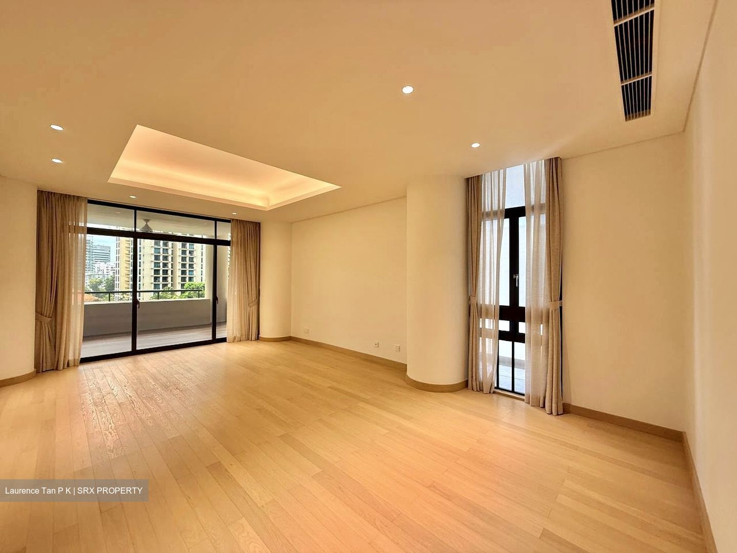 The Colonnade (D10), Condominium #552848311